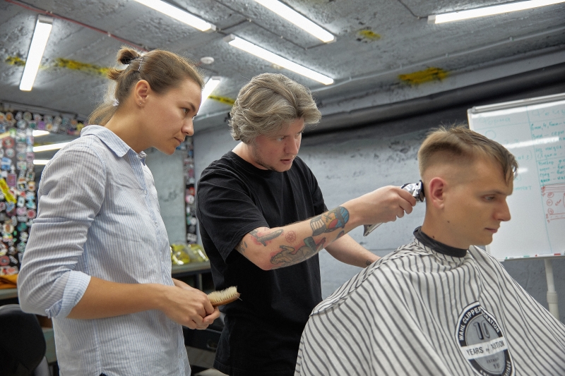 How to become a barber with no experience?