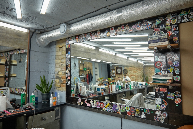 How to find a way to barbershop Mr.Colt in Zolotoustivska Street?