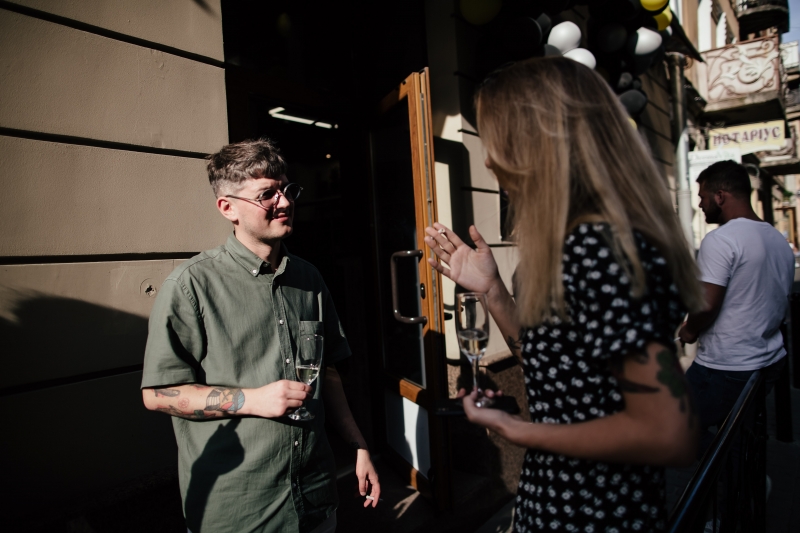 How to find a way to barbershop Mr.Colt in Valova Street?